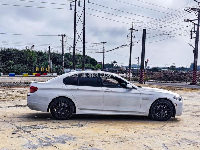 BMW/ 寶馬 528i M Sport  第7張相片