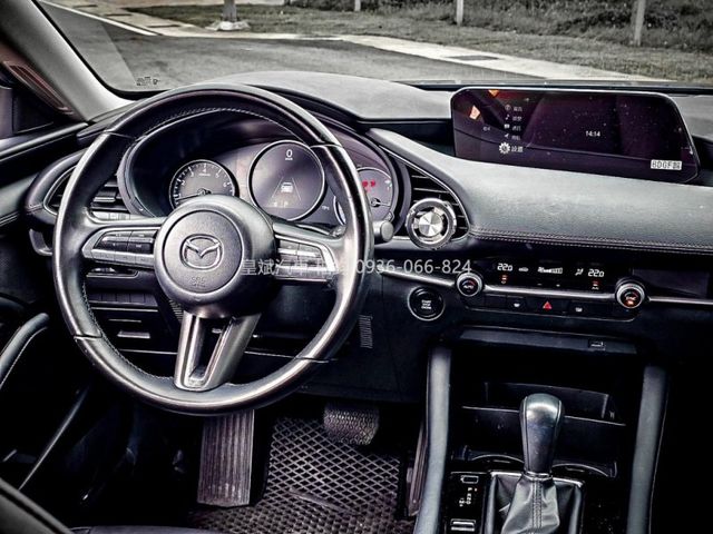 Mazda Mazda3  第13張相片