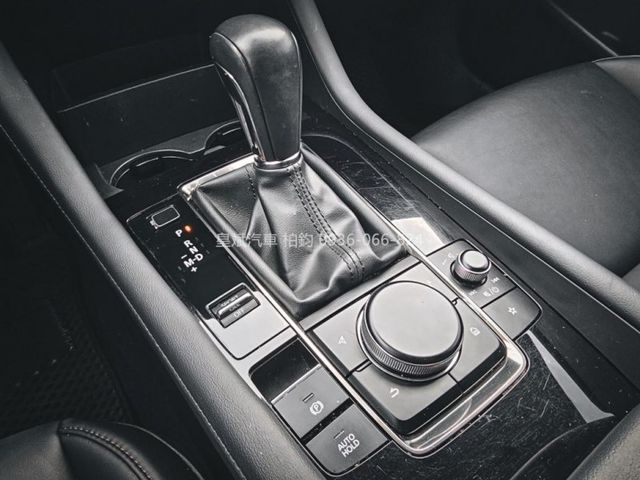 Mazda Mazda3  第16張相片