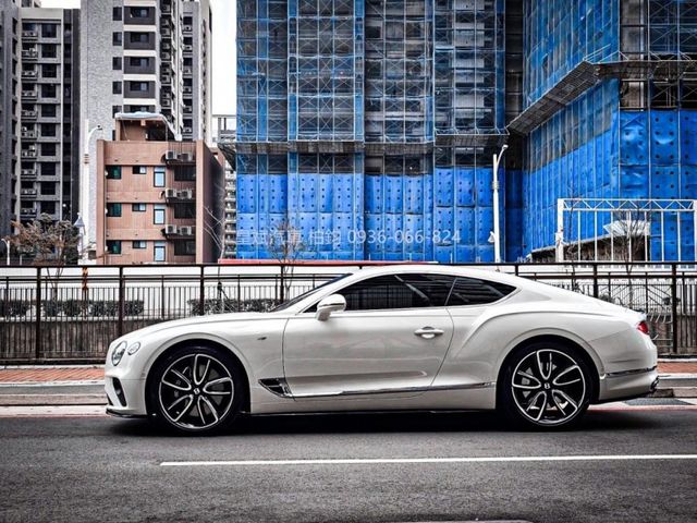 Bentley  Continental GT  第7張相片