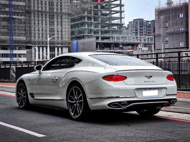 Bentley  Continental GT  第11張相片