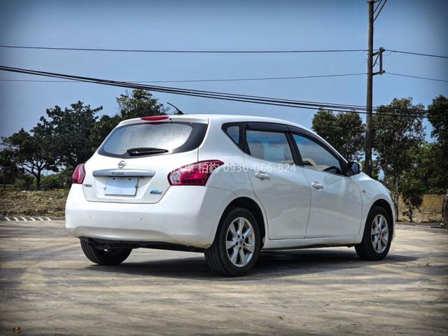 Nissan Tiida  第8張相片