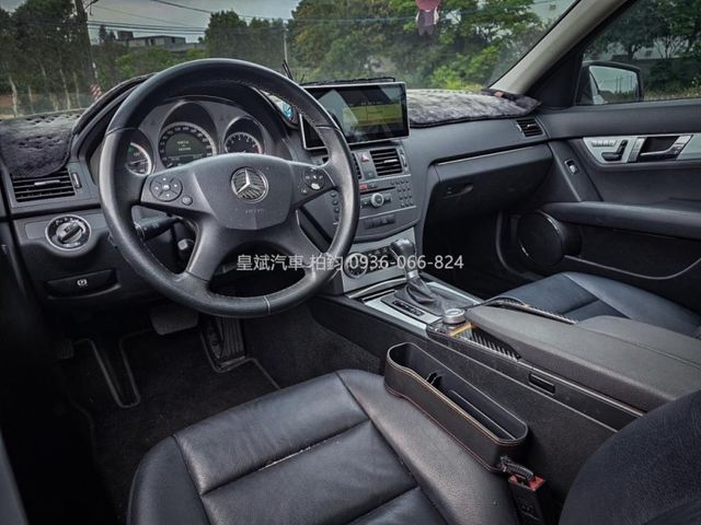 Mercedes-Benz/賓士 C300  第9張相片
