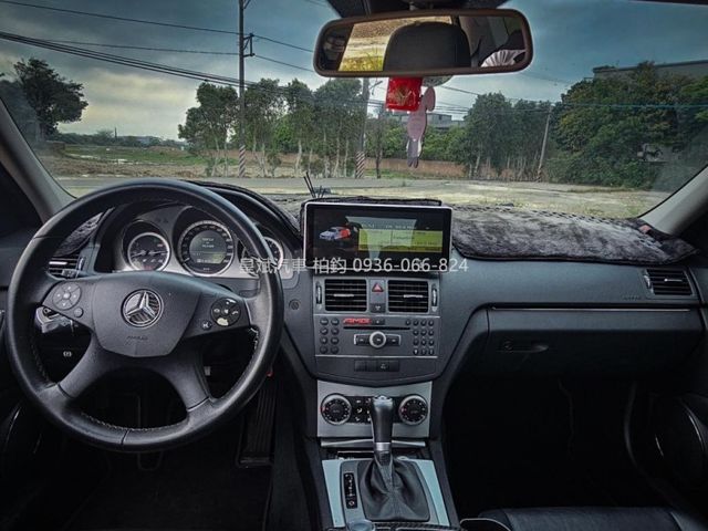 Mercedes-Benz/賓士 C300  第10張相片