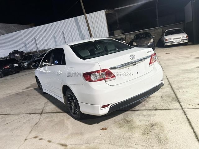 Toyota ALTIS  第7張相片