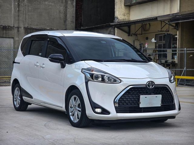 Toyota SIENTA  第5張相片