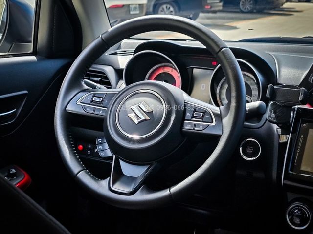 Suzuki SWIFT  第15張相片