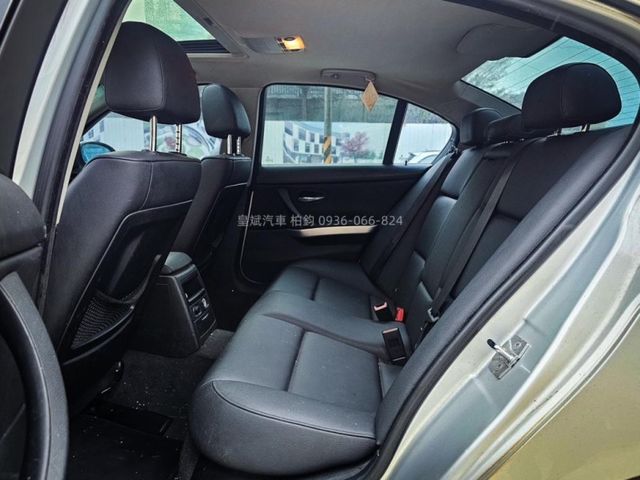 BMW/ 寶馬 323i  第1張相片
