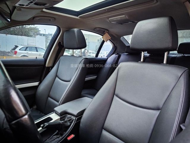 BMW/ 寶馬 323i  第10張相片