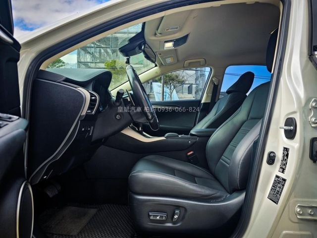 Lexus NX  第11張相片