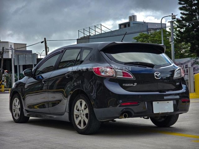 Mazda Mazda3  第7張相片