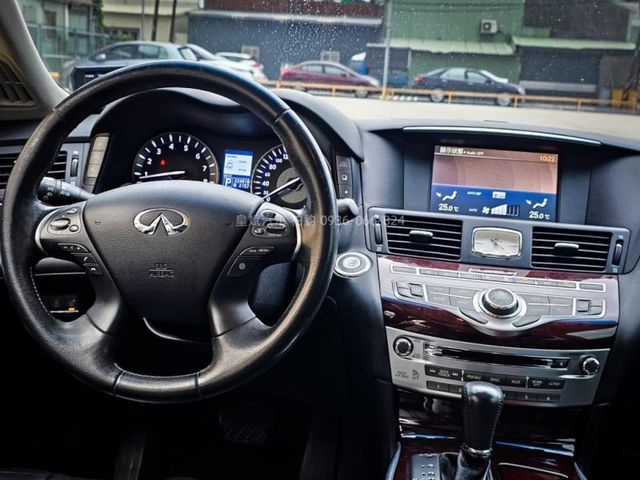 Infiniti M37  第14張相片