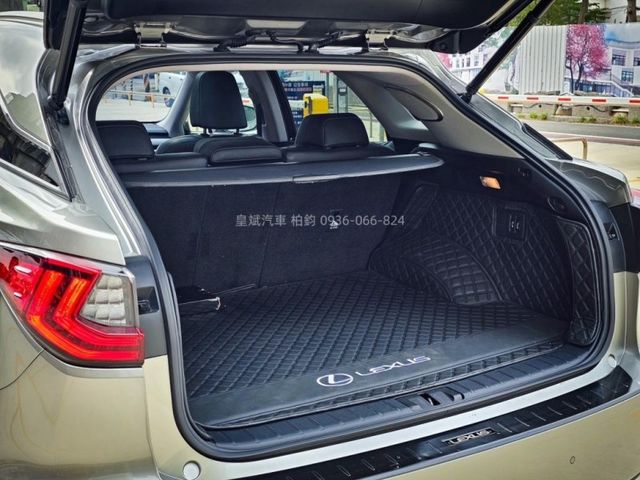 Lexus RX  第1張相片