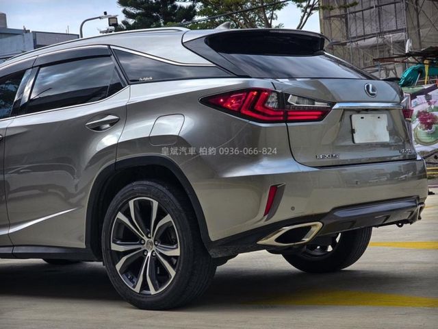 Lexus RX  第9張相片