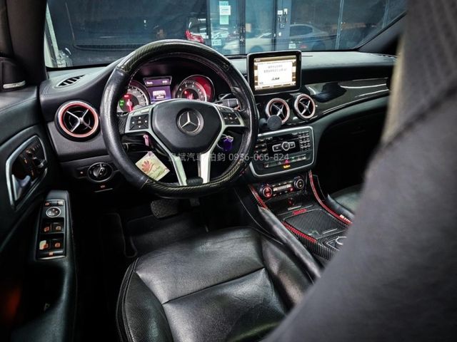 Mercedes-Benz/賓士 CLA250  第6張相片