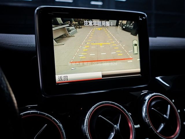 Mercedes-Benz/賓士 CLA250  第10張相片