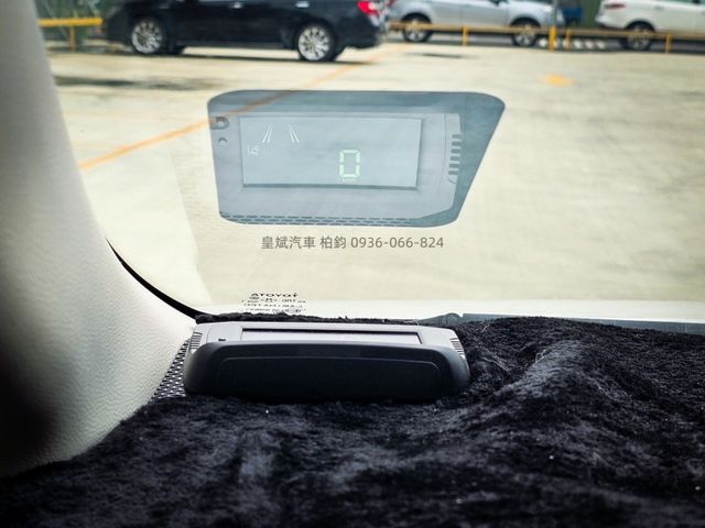 Toyota ALTIS  第13張相片