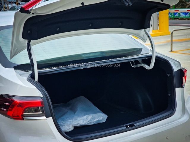Toyota ALTIS  第14張相片