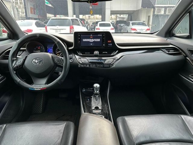 Toyota C-HR  第6張相片