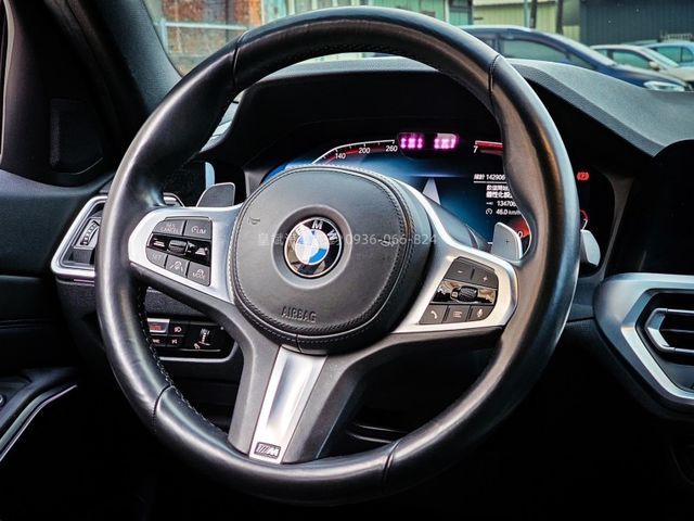 BMW/ 寶馬 320i M Sport  第11張相片