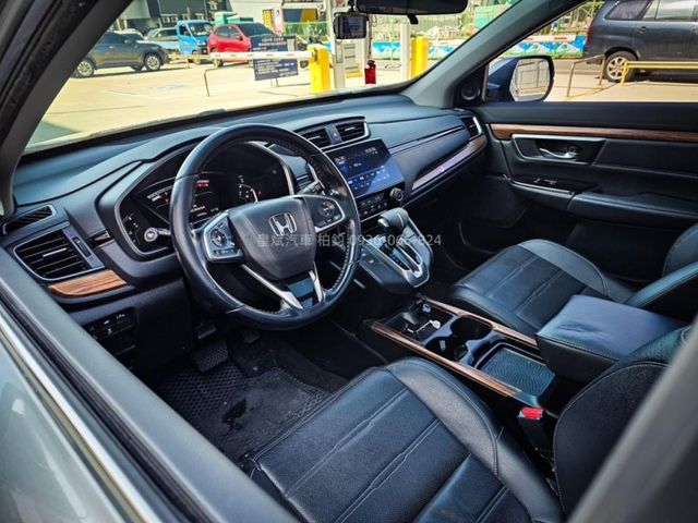 Honda CR-V  第8張相片
