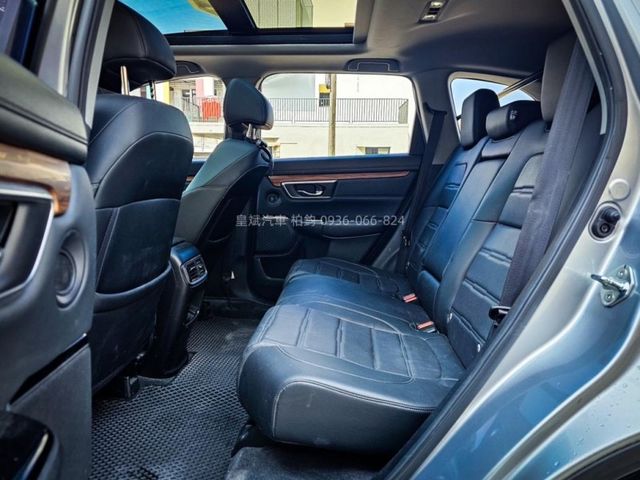 Honda CR-V  第9張相片