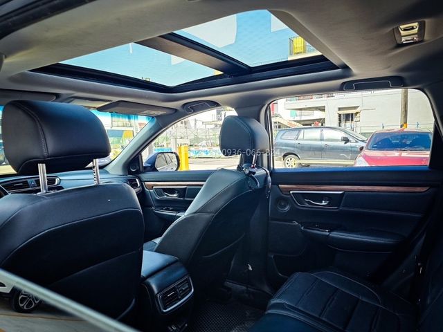 Honda CR-V  第12張相片