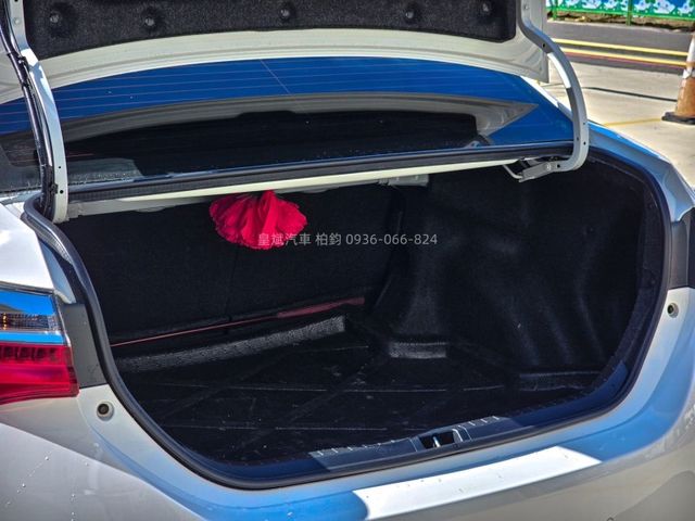 Toyota ALTIS  第11張相片