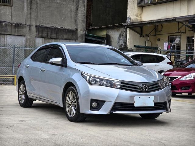 Toyota ALTIS  第2張相片