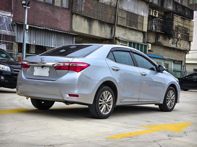 Toyota ALTIS  第4張相片