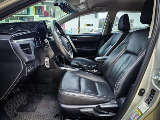 Toyota ALTIS  第5張相片