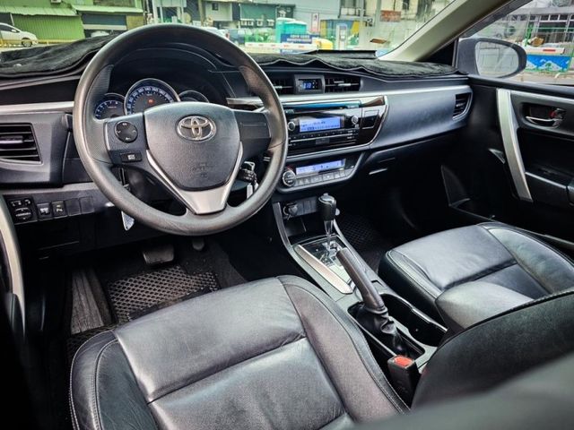 Toyota ALTIS  第7張相片