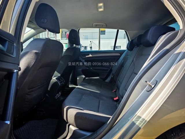 Volkswagen 福斯 Golf  第10張相片