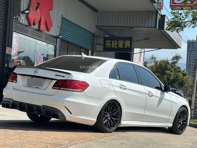 Mercedes-Benz/賓士 E-CLASS  第4張相片