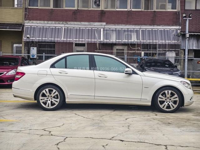 Mercedes-Benz/賓士 C-CLASS  第4張相片