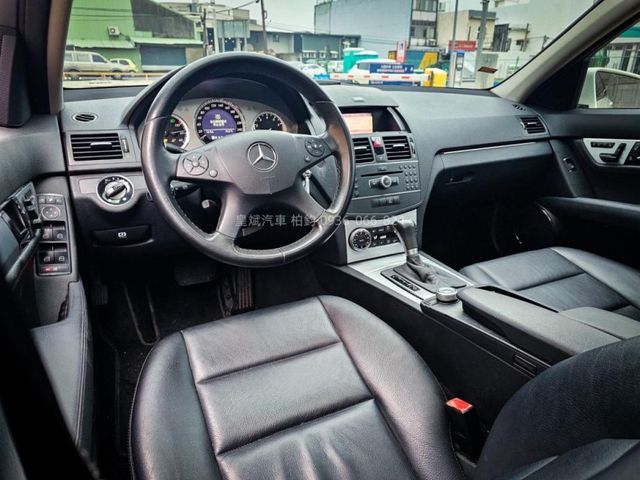 Mercedes-Benz/賓士 C-CLASS  第9張相片
