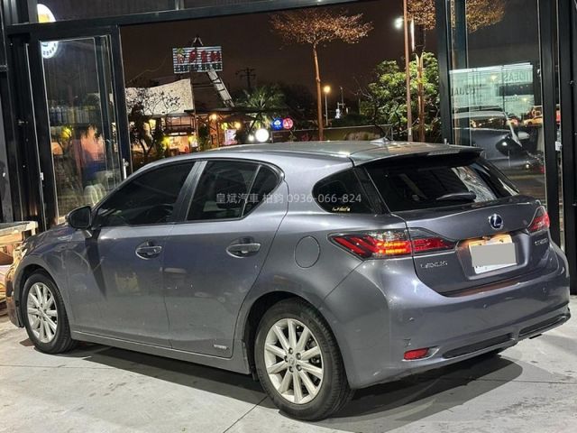Lexus CT200H  第4張相片