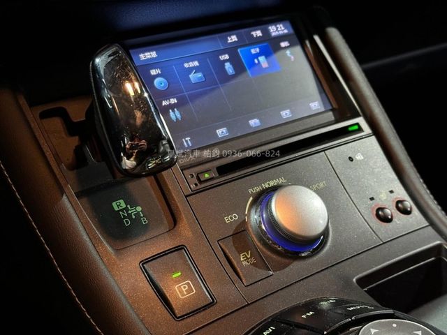 Lexus CT200H  第10張相片