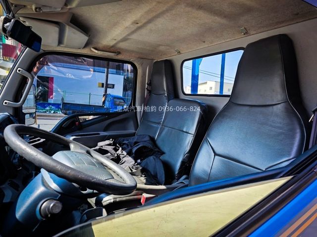 Mitsubishi Canter  第8張相片