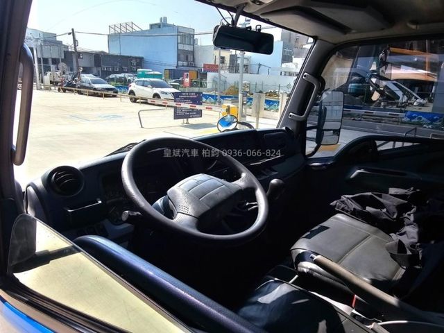 Mitsubishi Canter  第10張相片