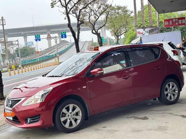 Nissan Tiida  第1張相片