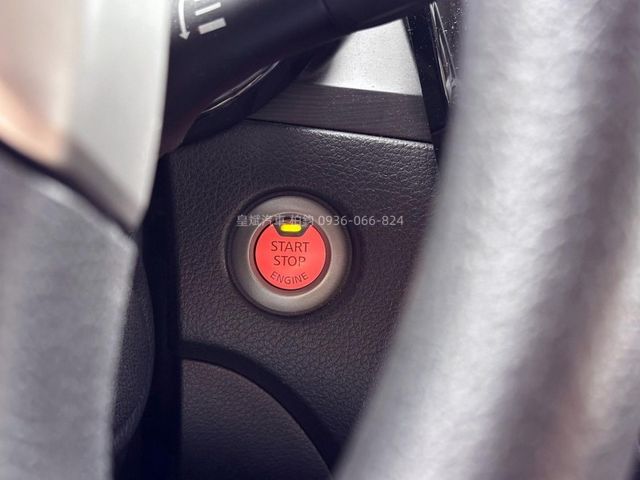 Nissan Tiida  第8張相片