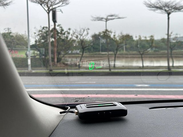 Nissan Tiida  第9張相片