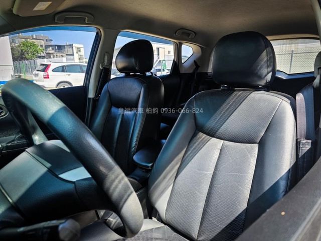 Nissan Teana  第9張相片