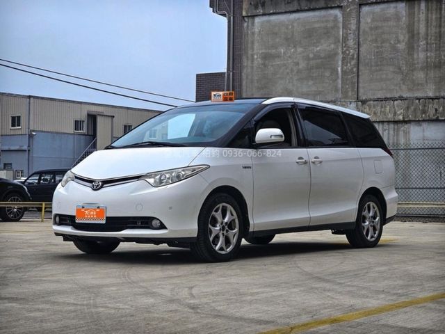 Toyota Previa  第1張相片