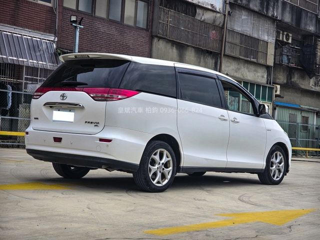Toyota Previa  第4張相片