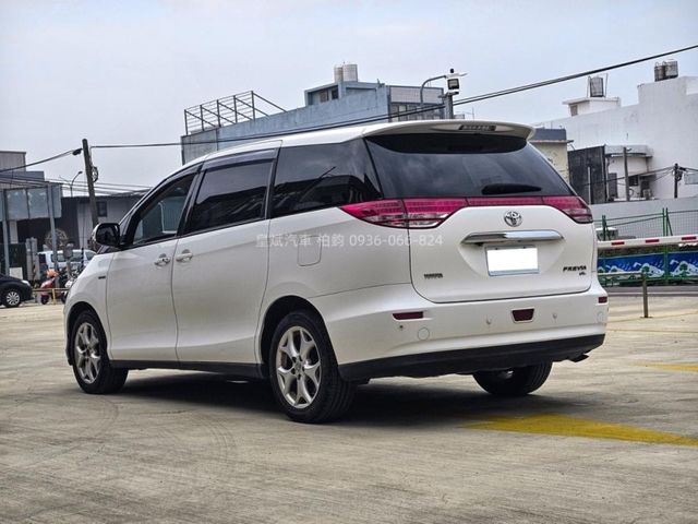 Toyota Previa  第5張相片