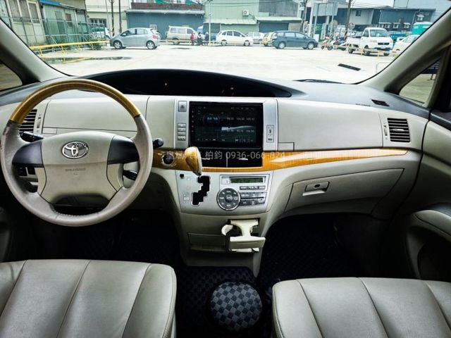 Toyota Previa  第11張相片