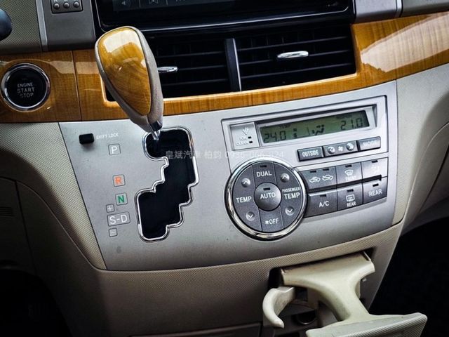 Toyota Previa  第14張相片