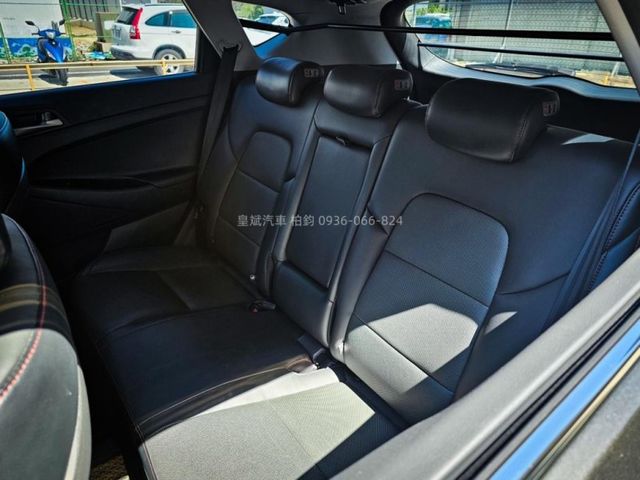 Hyundai Tucson  第8張相片